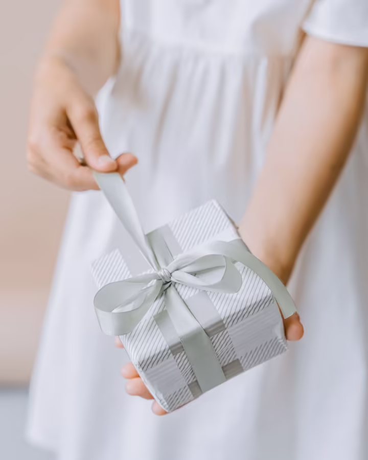 Coffret ouvert, matières visibles