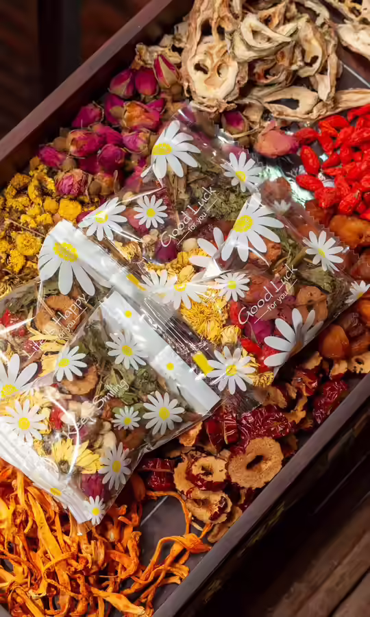 Coffret Maison Calme : boîte à compartiments avec matières variées